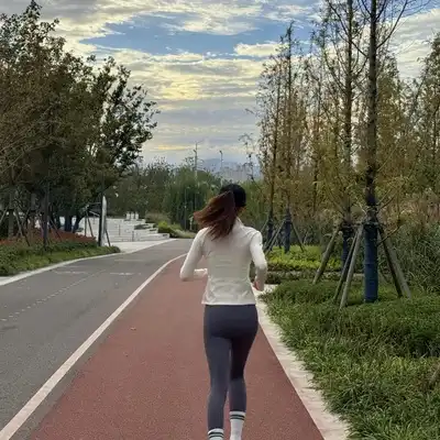 卢亮俊